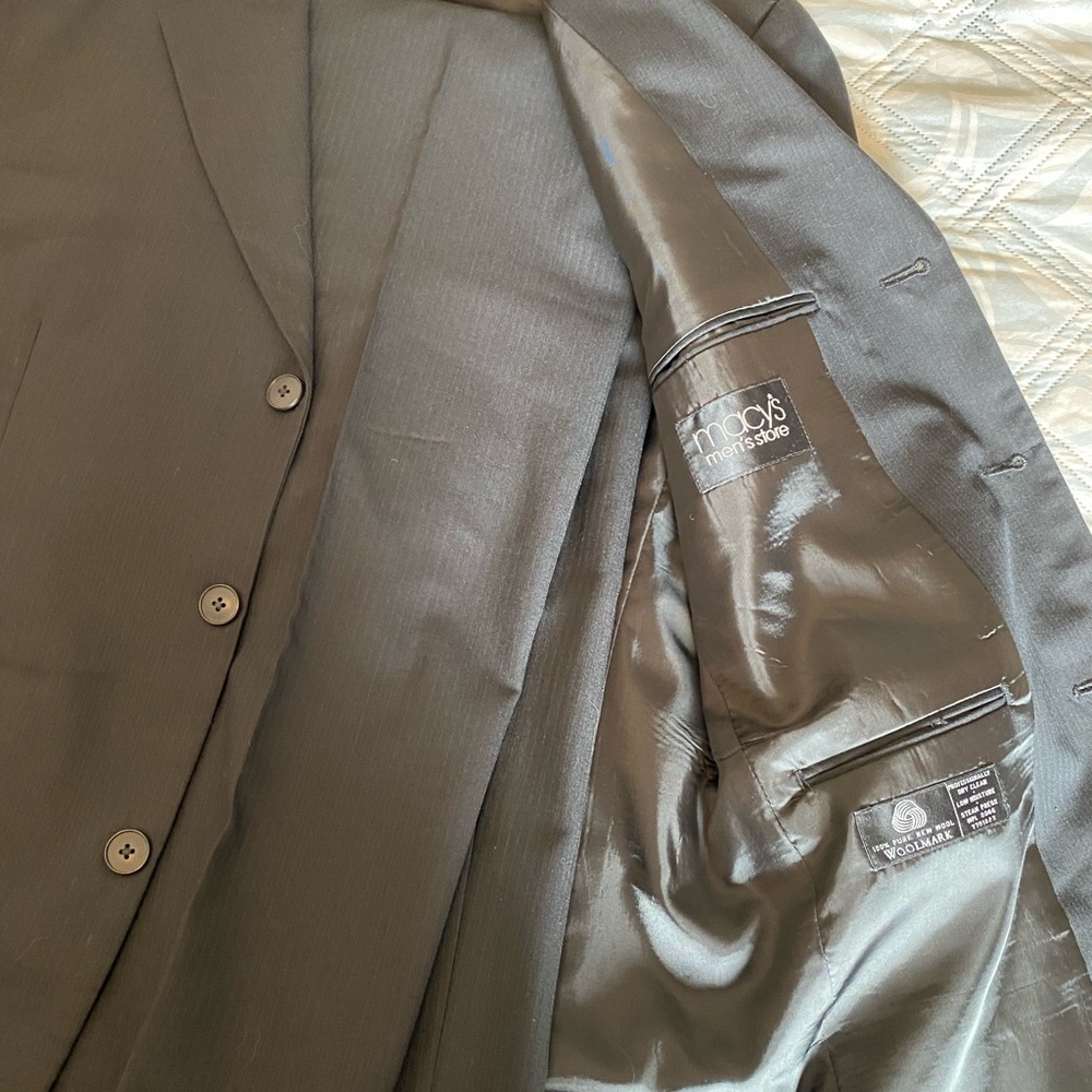 Mens suit blazer and pant - Picture 6 of 12